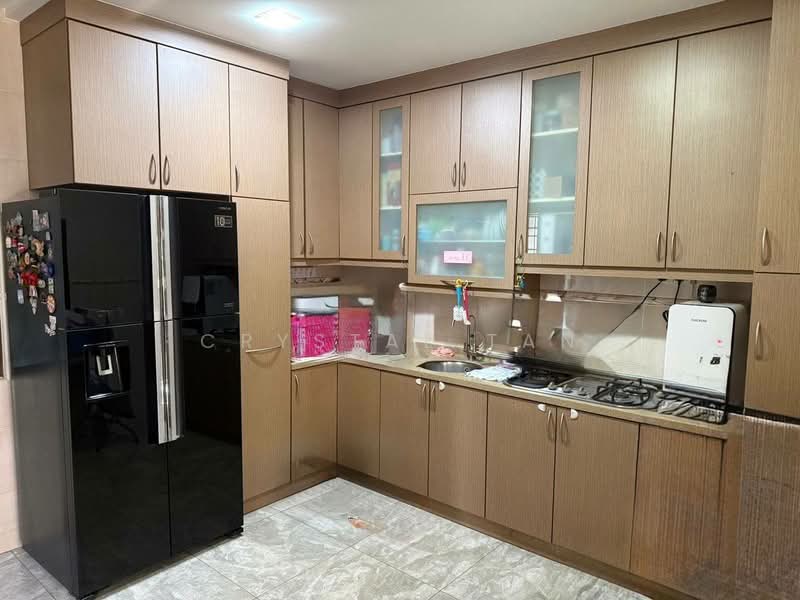 Cluster House for Sale in Austin Heights (Tebrau) - Crystal Tan - Kitchen - PropertyGuru.com.my