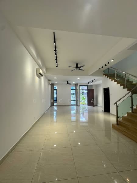 2.5-storey Terraced House for Sale in Puchong Perdana (Selangor) - Grace Lai - Living Room - PropertyGuru.com.my