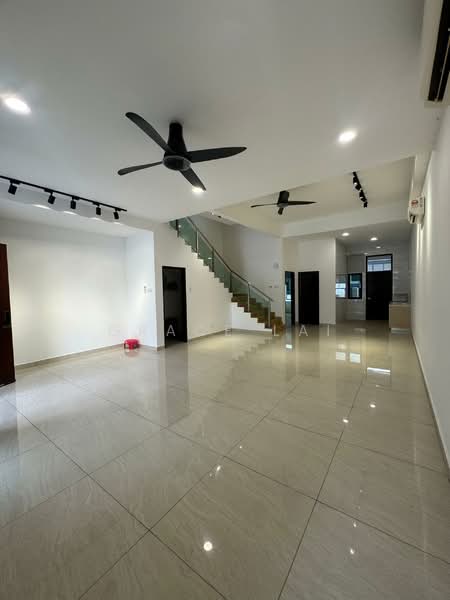 2.5-storey Terraced House for Sale in Puchong Perdana (Selangor) - Grace Lai - Living Room - PropertyGuru.com.my
