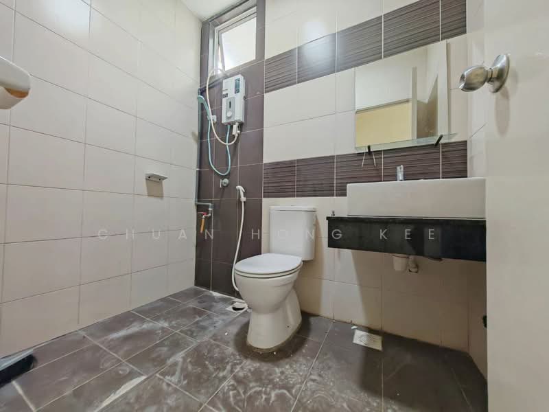Pangsapuri untuk Dijual di Horizon Residence (Dwi Mutiara) - Chuan Hong Kee - Bathroom - PropertyGuru.com.my