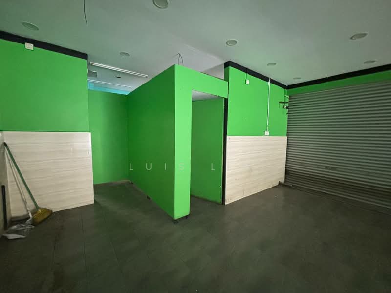 Kedai untuk Disewa di Taman Bukit Tiram (Ulu Tiram) - Luis Lim - Interior - PropertyGuru.com.my
