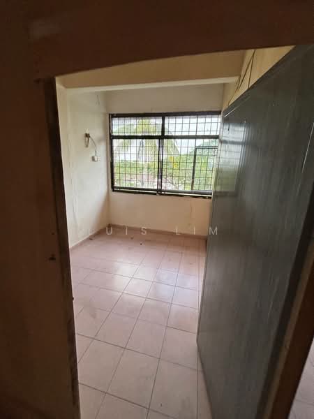 Kedai untuk Disewa di Taman Bukit Tiram (Ulu Tiram) - Luis Lim - Interior - PropertyGuru.com.my