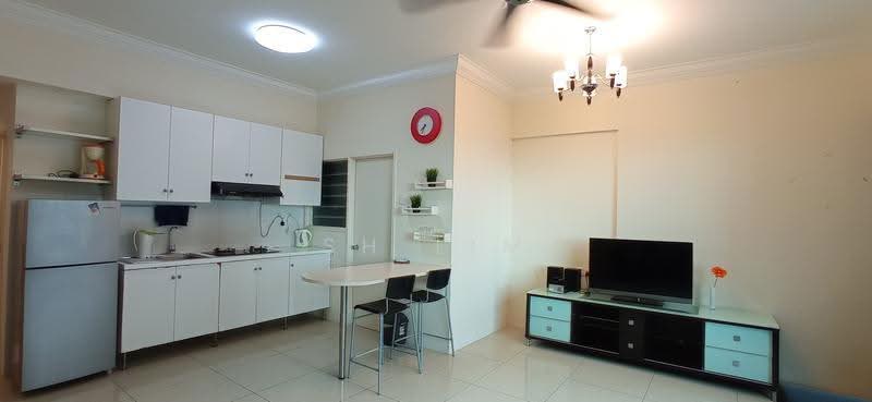 Kediaman Servis untuk Disewa di Birch Regency @ Penang Times Square - SH Lim - Kitchen - PropertyGuru.com.my