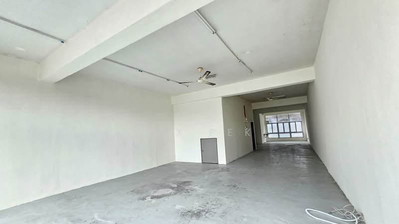 Pejabat untuk Disewa di Taman Bukit Serdang (Seri Kembangan) - Max Pek - PropertyGuru.com.my