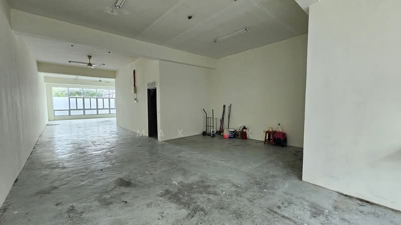 Pejabat untuk Disewa di Taman Bukit Serdang (Seri Kembangan) - Max Pek - PropertyGuru.com.my