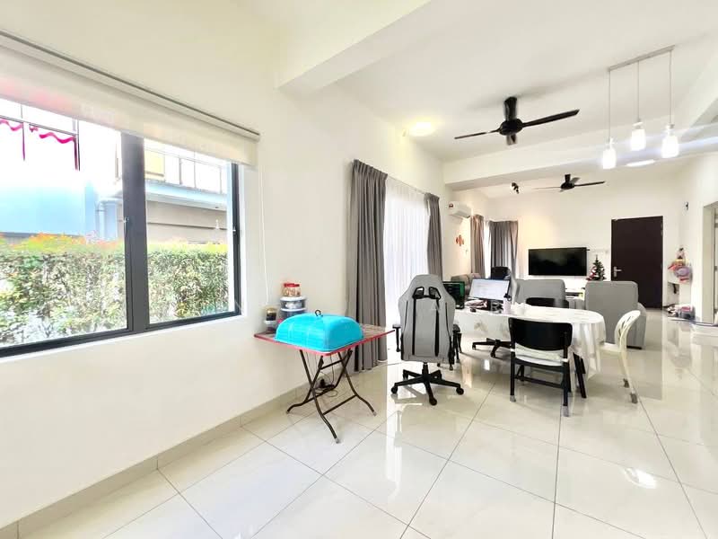 Rumah Berkembar untuk Dijual di Semenyih (Selangor) - Tengku Zairi - PropertyGuru.com.my