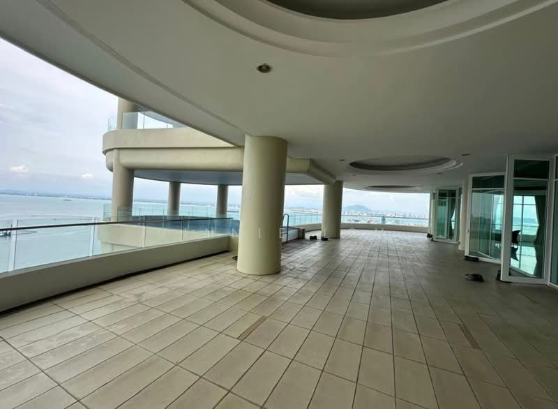 Kondominium untuk Disewa di 8 Gurney (The Shore Condominium) - Vinnie Loh - Balcony - PropertyGuru.com.my
