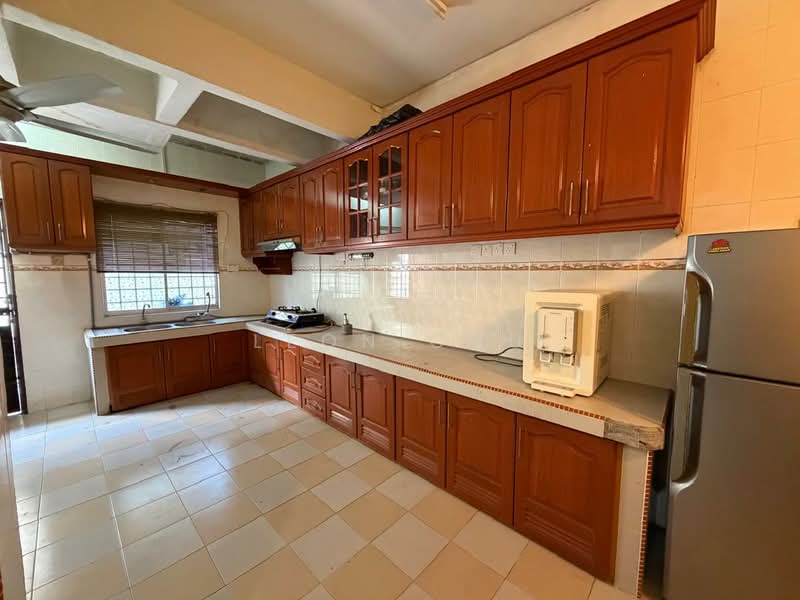 2-storey Terraced House for Sale in Taman Delima (Banting) - Leon Chu - Kitchen - PropertyGuru.com.my