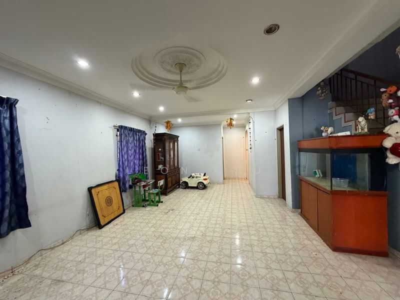 2-storey Terraced House for Sale in Taman Delima (Banting) - Leon Chu - Living Room - PropertyGuru.com.my