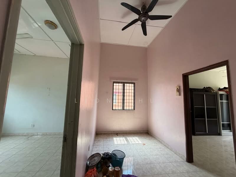 2-storey Terraced House for Sale in Taman Delima (Banting) - Leon Chu - Interior - PropertyGuru.com.my