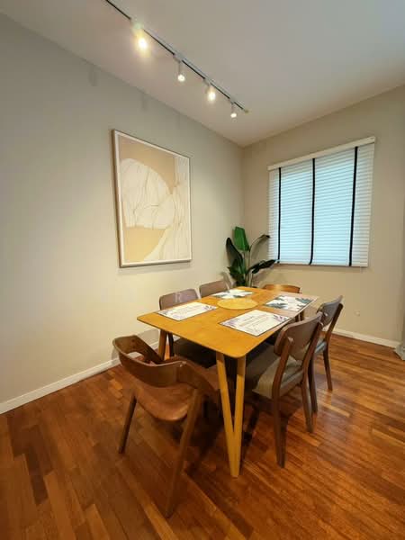Service Residence for Sale at The Tamarind - Patrick . - Dining Room - PropertyGuru.com.my