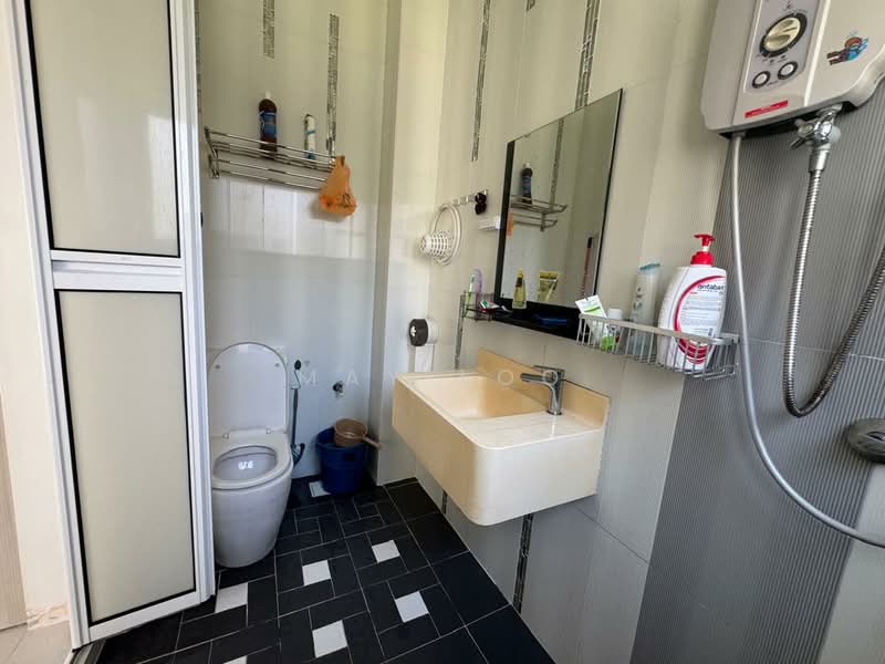 Kondominium untuk Disewa di Treetops Residence - May Loo - Bathroom - PropertyGuru.com.my