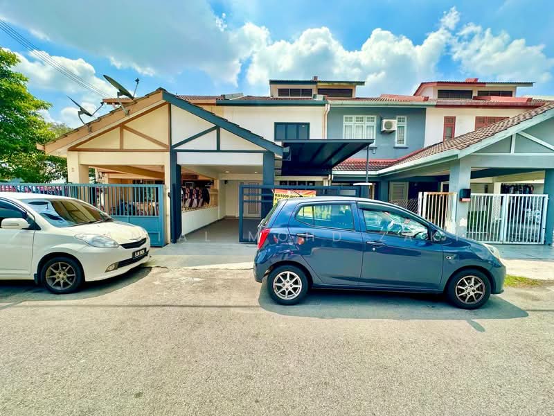 2-storey Terraced House for Sale in Klang (Selangor) - Danial Mohd Zaki - Exterior - PropertyGuru.com.my