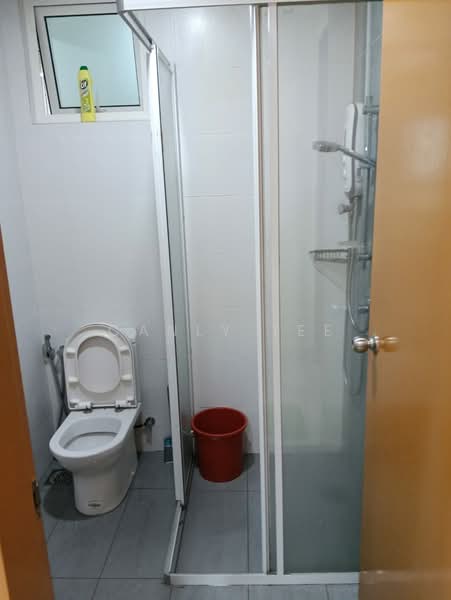 Service Residence for Rent at Impiria Residensi Bukit Tinggi Klang - Canly Tee - Bathroom - PropertyGuru.com.my