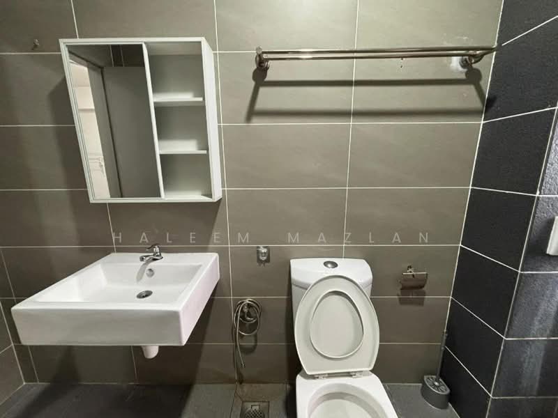 Servis Apartment untuk Disewa di HYVE - Halim Mazlan - Bathroom - PropertyGuru.com.my