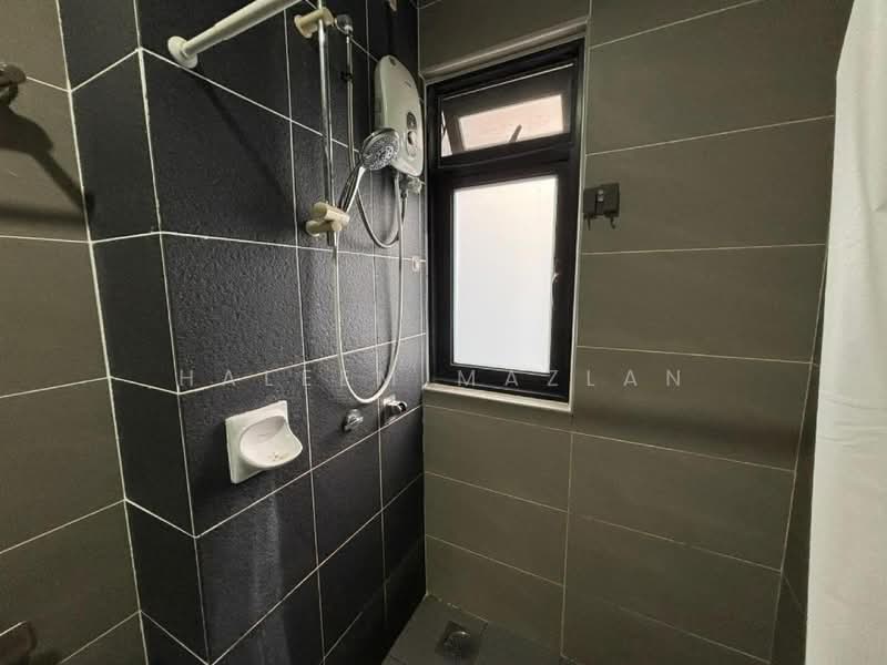 Servis Apartment untuk Disewa di HYVE - Halim Mazlan - Bathroom - PropertyGuru.com.my