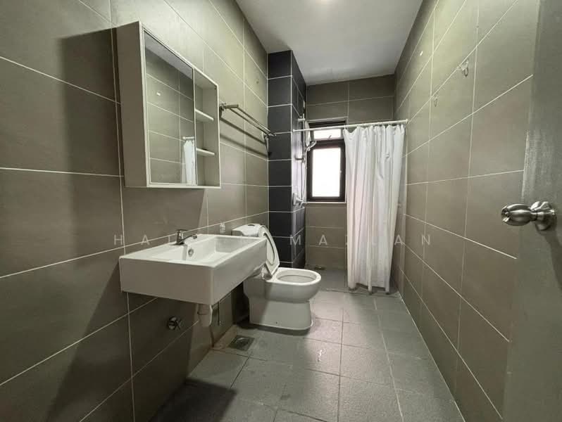 Servis Apartment untuk Disewa di HYVE - Halim Mazlan - Bathroom - PropertyGuru.com.my