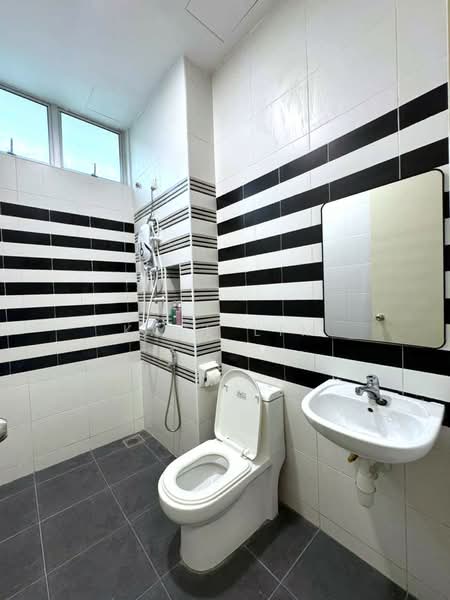 3-storey Terraced House for Sale in Setia Eco Cascadia (Tebrau) - Karl Lim - Bathroom - PropertyGuru.com.my
