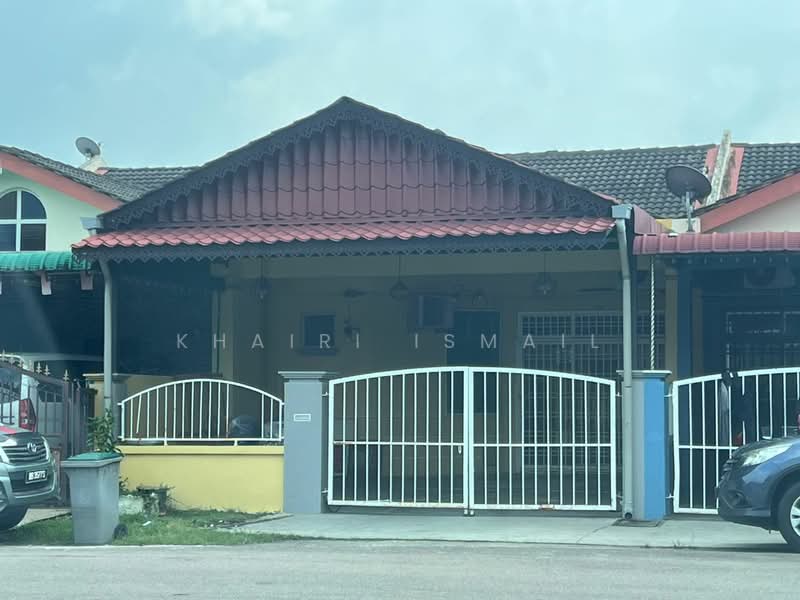 Rumah Teres 1 Tingkat untuk Dijual di Kluang (Johor) - Khairi Ismail - Exterior - PropertyGuru.com.my