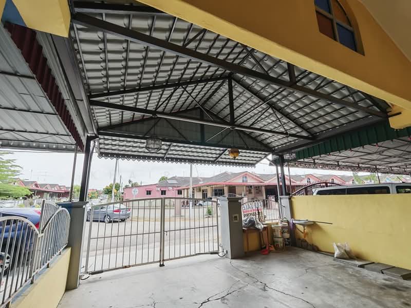 Rumah Teres 1 Tingkat untuk Dijual di Kluang (Johor) - Khairi Ismail - Exterior - PropertyGuru.com.my