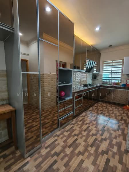Rumah Teres 1 Tingkat untuk Dijual di Kluang (Johor) - Khairi Ismail - Kitchen - PropertyGuru.com.my