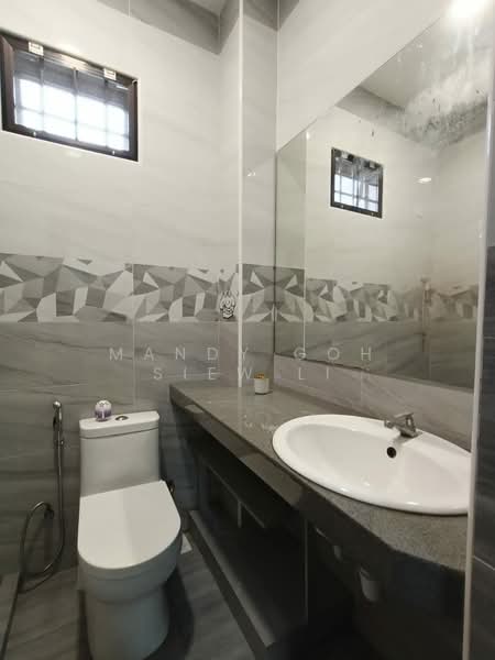 Rumah Teres 2 Tingkat untuk Dijual di Kulai (Johor) - Mandy Goh Siew Li - Bathroom - PropertyGuru.com.my