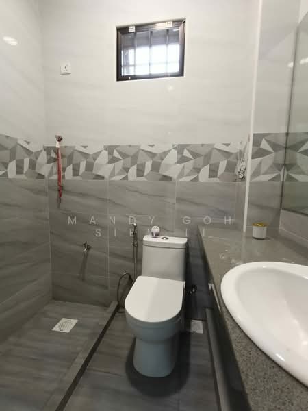 Rumah Teres 2 Tingkat untuk Dijual di Kulai (Johor) - Mandy Goh Siew Li - Bathroom - PropertyGuru.com.my
