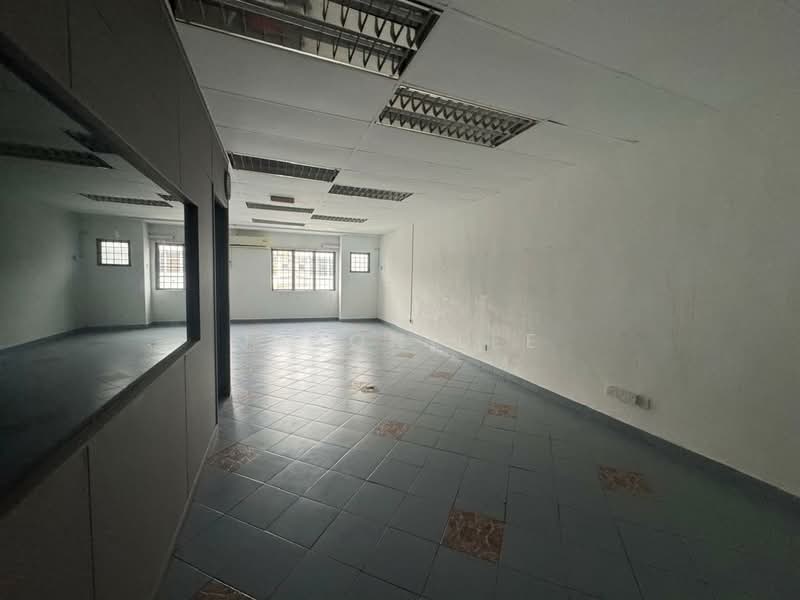 Terrace Factory for Rent in Taman Perindustrian Jaya (Ara Damansara) - Jason Lee - Interior - PropertyGuru.com.my