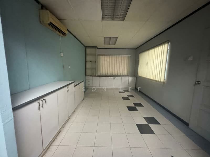 Terrace Factory for Rent in Taman Perindustrian Jaya (Ara Damansara) - Jason Lee - Interior - PropertyGuru.com.my