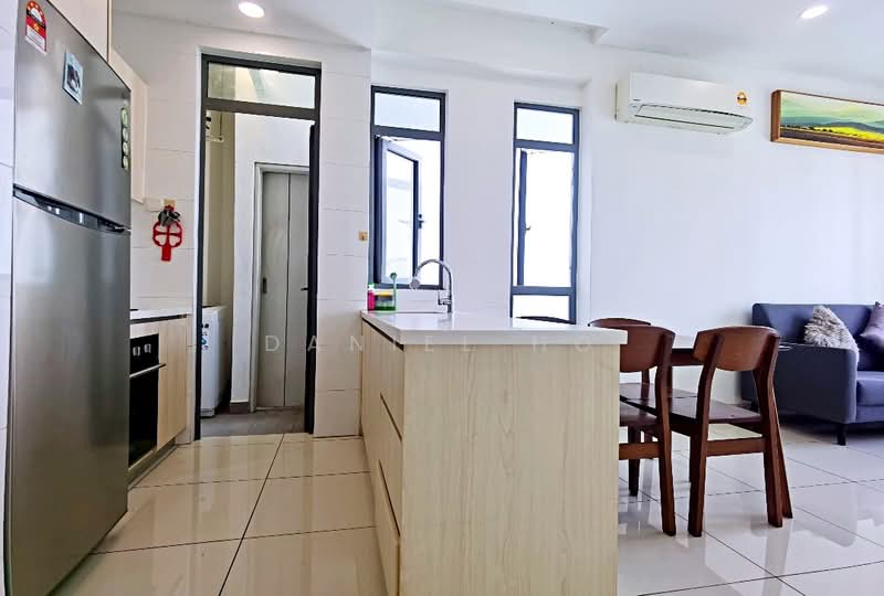 Kondominium untuk Dijual di Vivo Residential Suites - Daniel Ho - Kitchen - PropertyGuru.com.my