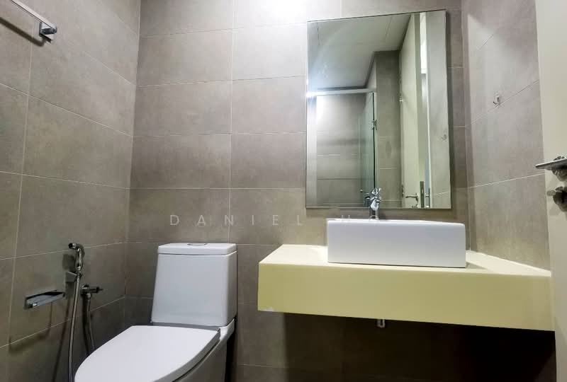 Kondominium untuk Dijual di Vivo Residential Suites - Daniel Ho - Bathroom - PropertyGuru.com.my