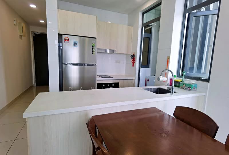 Kondominium untuk Dijual di Vivo Residential Suites - Daniel Ho - Kitchen - PropertyGuru.com.my