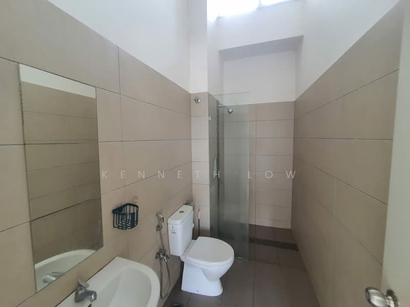 Rumah Teres 2 Tingkat untuk Dijual di Bandar Tasik Puteri (Rawang) - Kenneth Low - Bathroom - PropertyGuru.com.my