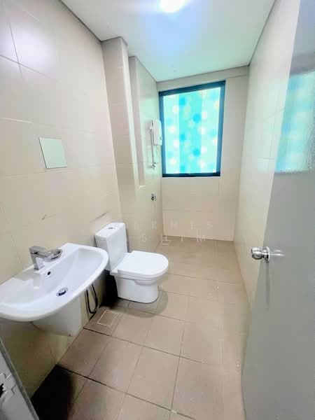 Service Residence for Rent at i-SOHO @ i-City - Balkhis Hashim - Bathroom - PropertyGuru.com.my