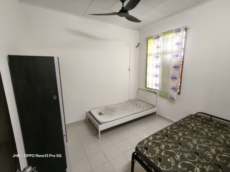 1-storey Terraced House for Rent in Pasir Gudang (Johor) - Richard Shai - Bedroom - PropertyGuru.com.my