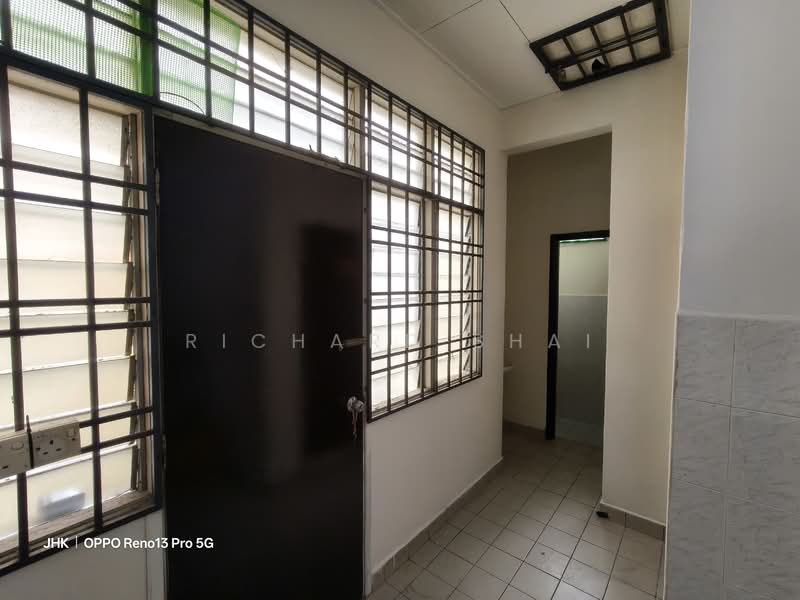 1-storey Terraced House for Rent in Pasir Gudang (Johor) - Richard Shai - Entrance - PropertyGuru.com.my