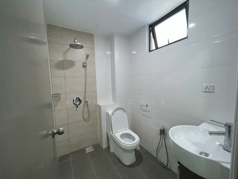 Service Residence for Rent at SkyVille 8 @ Benteng 8 - Jenny Chia - Bathroom - PropertyGuru.com.my