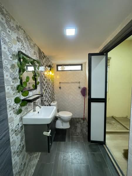 Rumah Teres 2 Tingkat untuk Dijual di Taman Sungai Rambai (Bukit Mertajam) - Ric Goh - Bathroom - PropertyGuru.com.my