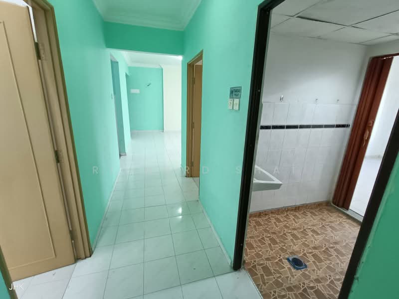 Apartment for Sale at Seri Mutiara Apartment - Richard Shai - Corridor - PropertyGuru.com.my