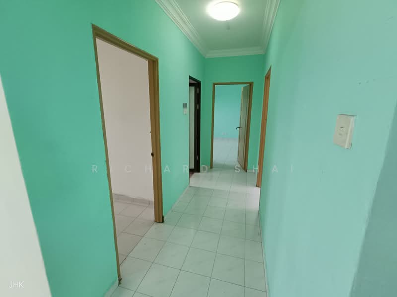 Apartment for Sale at Seri Mutiara Apartment - Richard Shai - Corridor - PropertyGuru.com.my