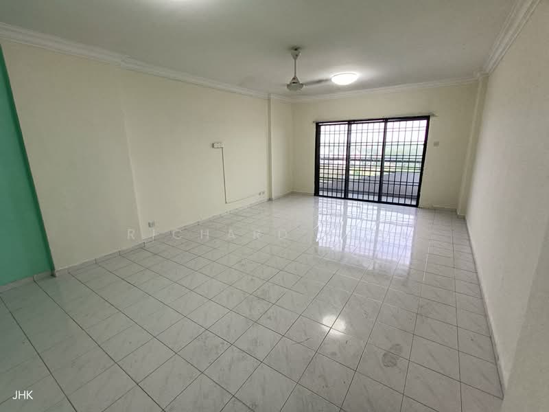 Apartment for Sale at Seri Mutiara Apartment - Richard Shai - Living Room - PropertyGuru.com.my