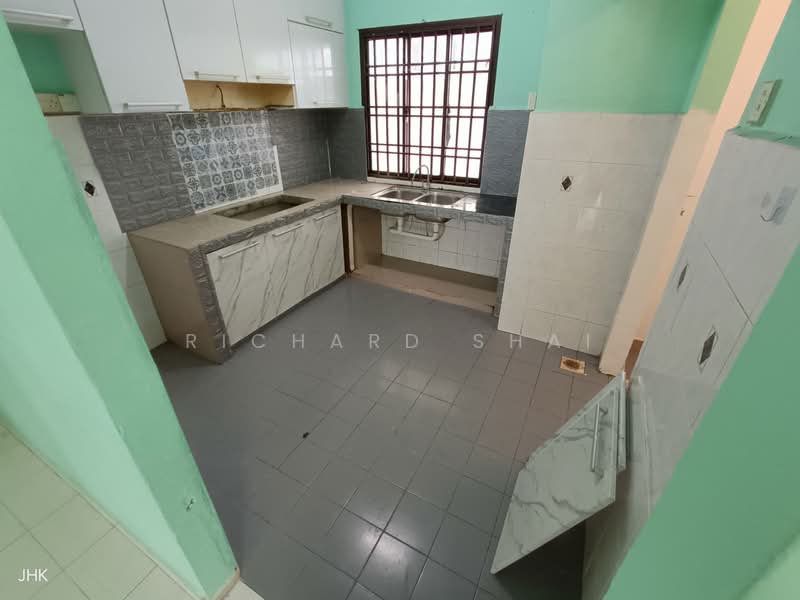 Apartment for Sale at Seri Mutiara Apartment - Richard Shai - Kitchen - PropertyGuru.com.my