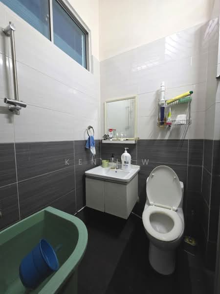 2-storey Terraced House for Sale in Taman Connaught (Cheras) - Ken Lew - Bathroom - PropertyGuru.com.my