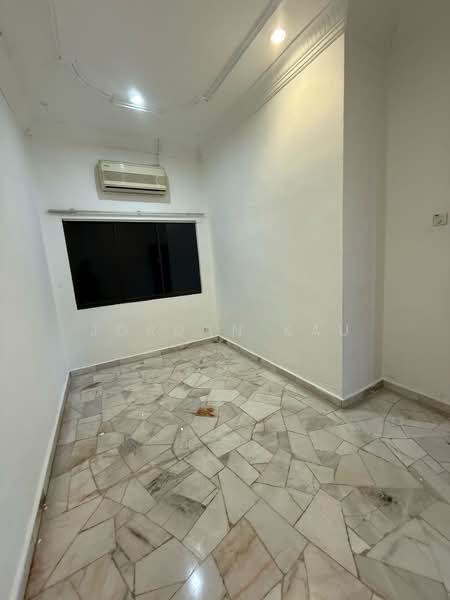 1-storey Terraced House for Sale in Taman Johor Jaya (Johor Bahru) - Jordan Kau - PropertyGuru.com.my