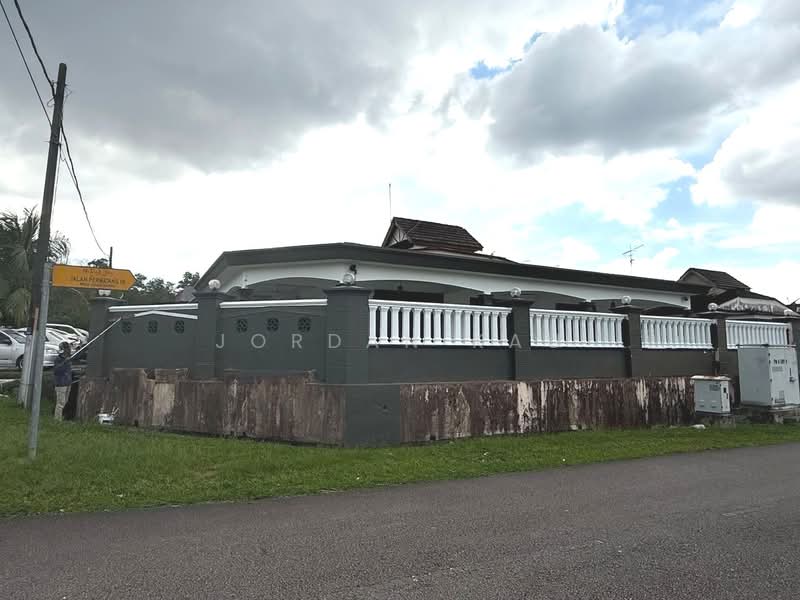 1-storey Terraced House for Sale in Taman Johor Jaya (Johor Bahru) - Jordan Kau - PropertyGuru.com.my