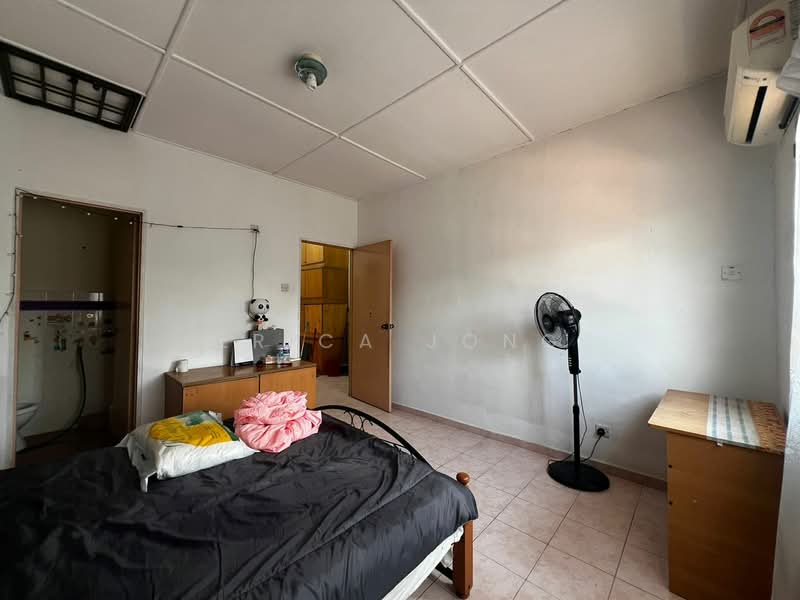 2-storey Terraced House for Rent in Kota Masai (Pasir Gudang) - Erica Jong - Bedroom - PropertyGuru.com.my