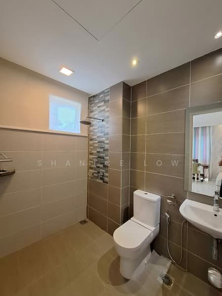 Semi-Detached House for Rent in Taman Tasik Prima (Puchong) - Shanice Low - Bathroom - PropertyGuru.com.my