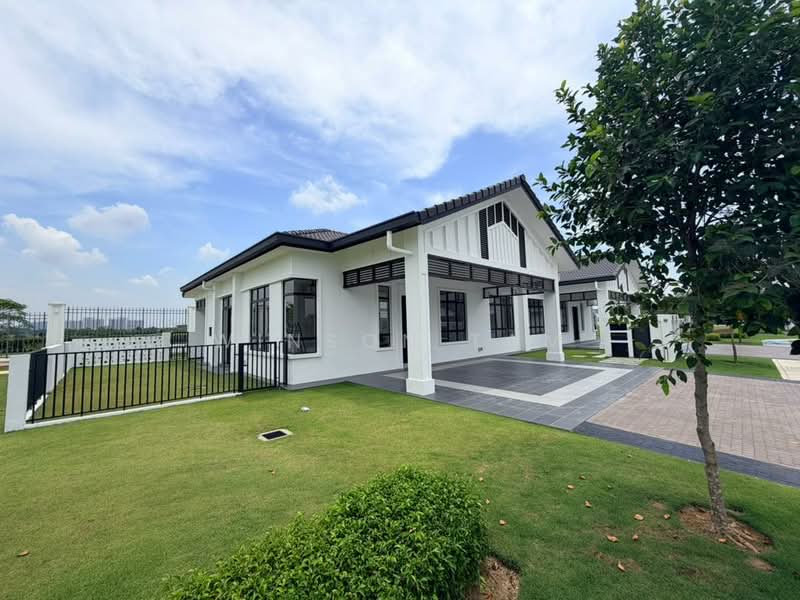 1-storey Terraced House for Sale in Shah Alam (Selangor) - Winson Tam - Exterior - PropertyGuru.com.my