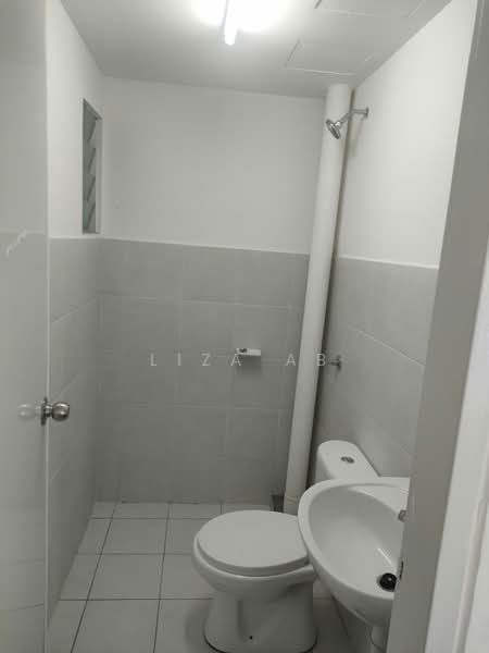 Apartment for Sale at D'Kristal - Liza AB - Bathroom - PropertyGuru.com.my