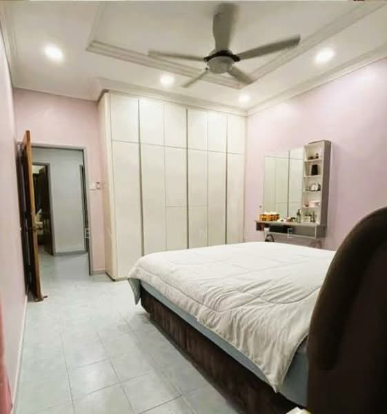 2-storey Terraced House for Sale in Taman Bukit Idaman (Selayang) - Evelyn Lee - Bedroom - PropertyGuru.com.my